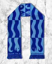 Load image into Gallery viewer, Snake Reverse Knitted Scarf by Everydays