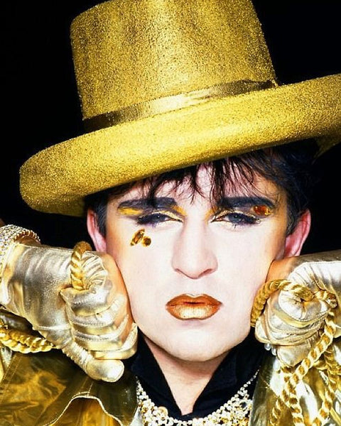 So perfect iconic pic, if you've seen it once, you will not forget it. Visage