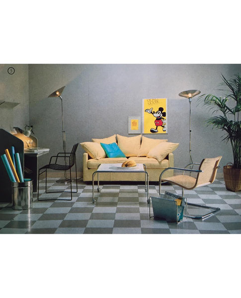 I scanned this yesterday from the swedish magazine "Möbler och Miljö" from 1983.