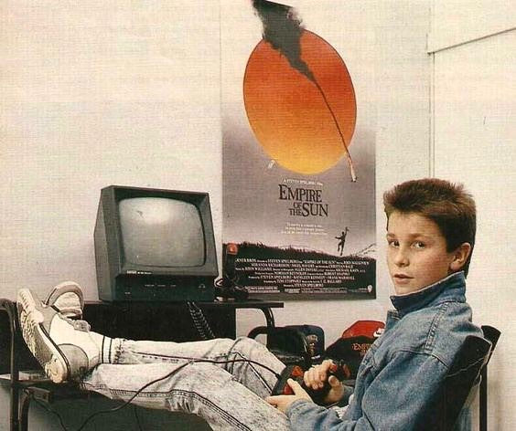 Young Christian Bale chillin