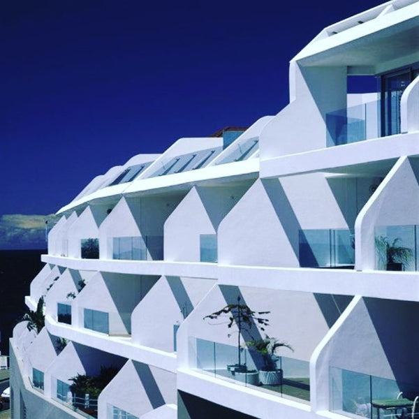 Pacific Terraces. 1982